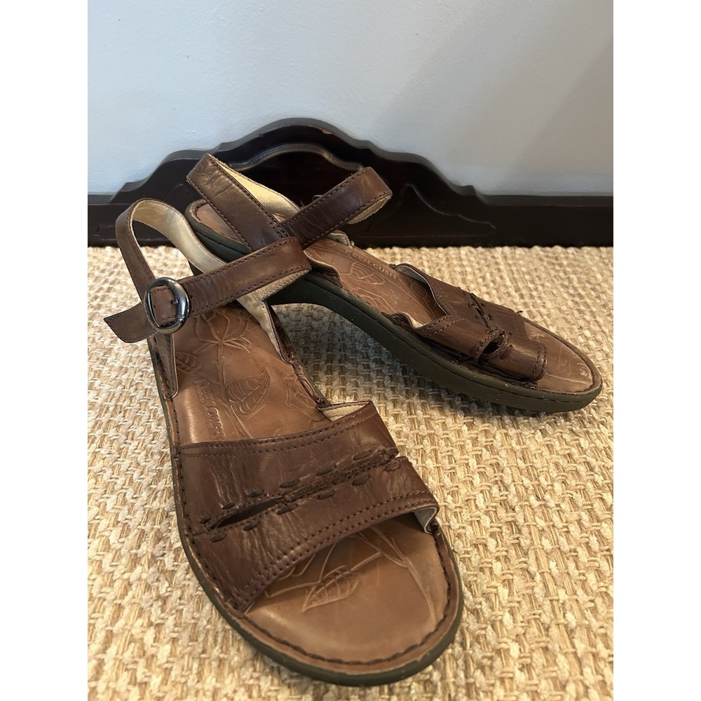 KEEN Women's Sz 11 Rust Brown City Of Roses Sandal With Buckle Outdoor Boho